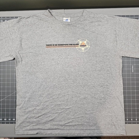 Vintage Adidas Tshirt Mens xl Soccer 90s Y2K Trefoil Mountain Tag Skater Street - Picture 1 of 10